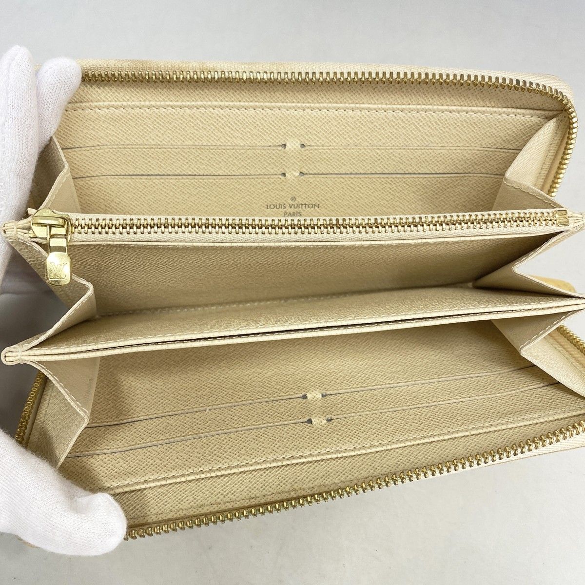 Louis Vuitton Wallet Damier Azur Zippy White
