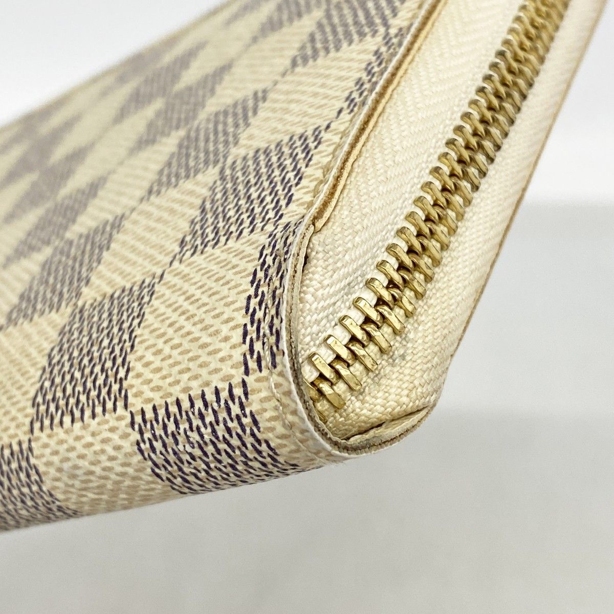 Louis Vuitton Wallet Damier Azur Zippy White