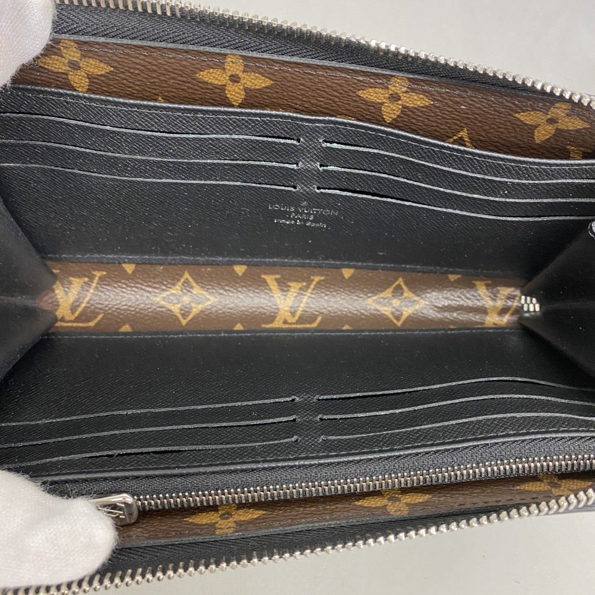 Louis Vuitton Wallet Monogram Macassar Zippy Dragonne Noir