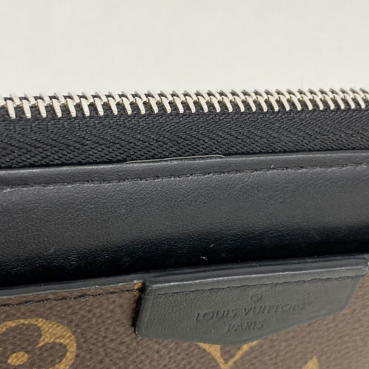 Louis Vuitton Wallet Monogram Macassar Zippy Dragonne Noir