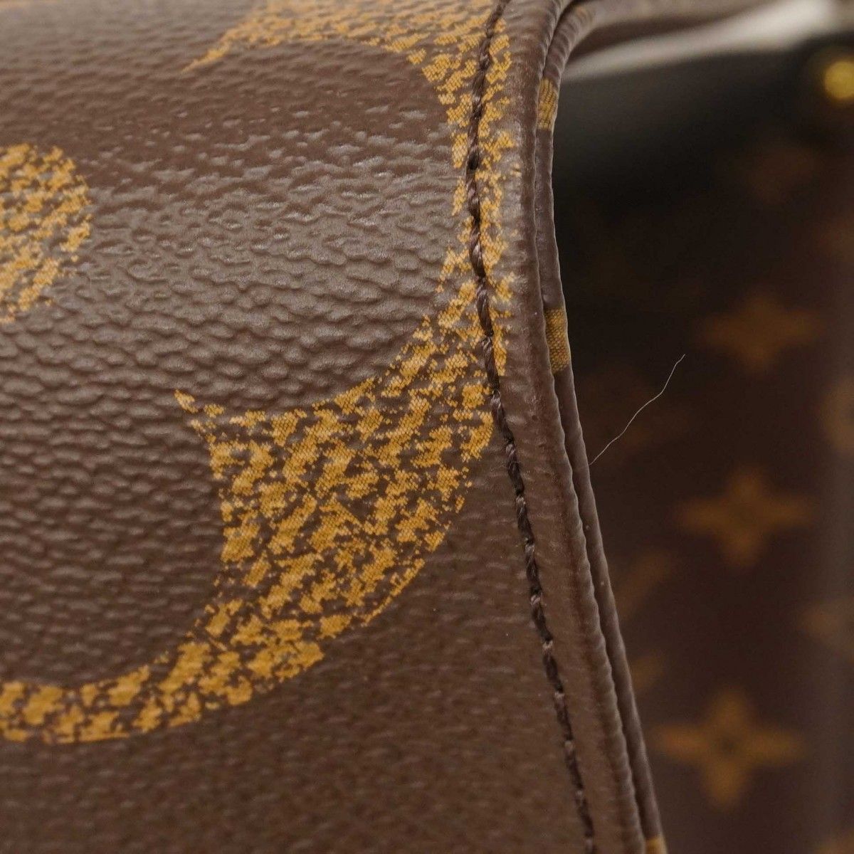 Louis Vuitton Tote Monogram Giant Reverse On The Go MM Brown 2-Way