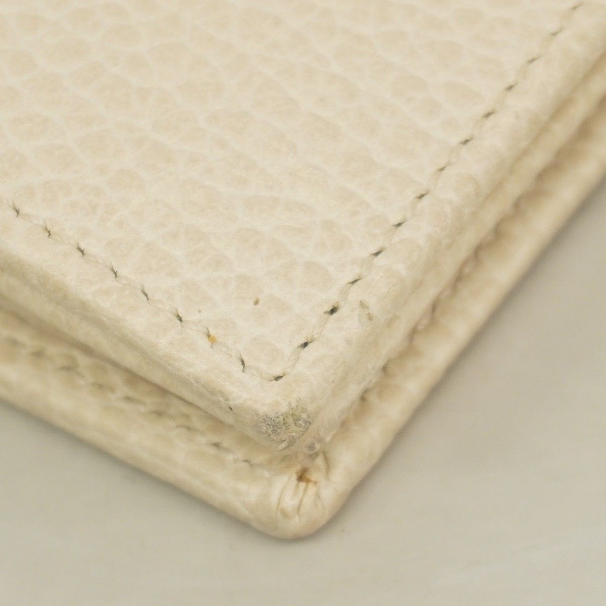 Gucci Wallet GG Marmont Leather White Gold