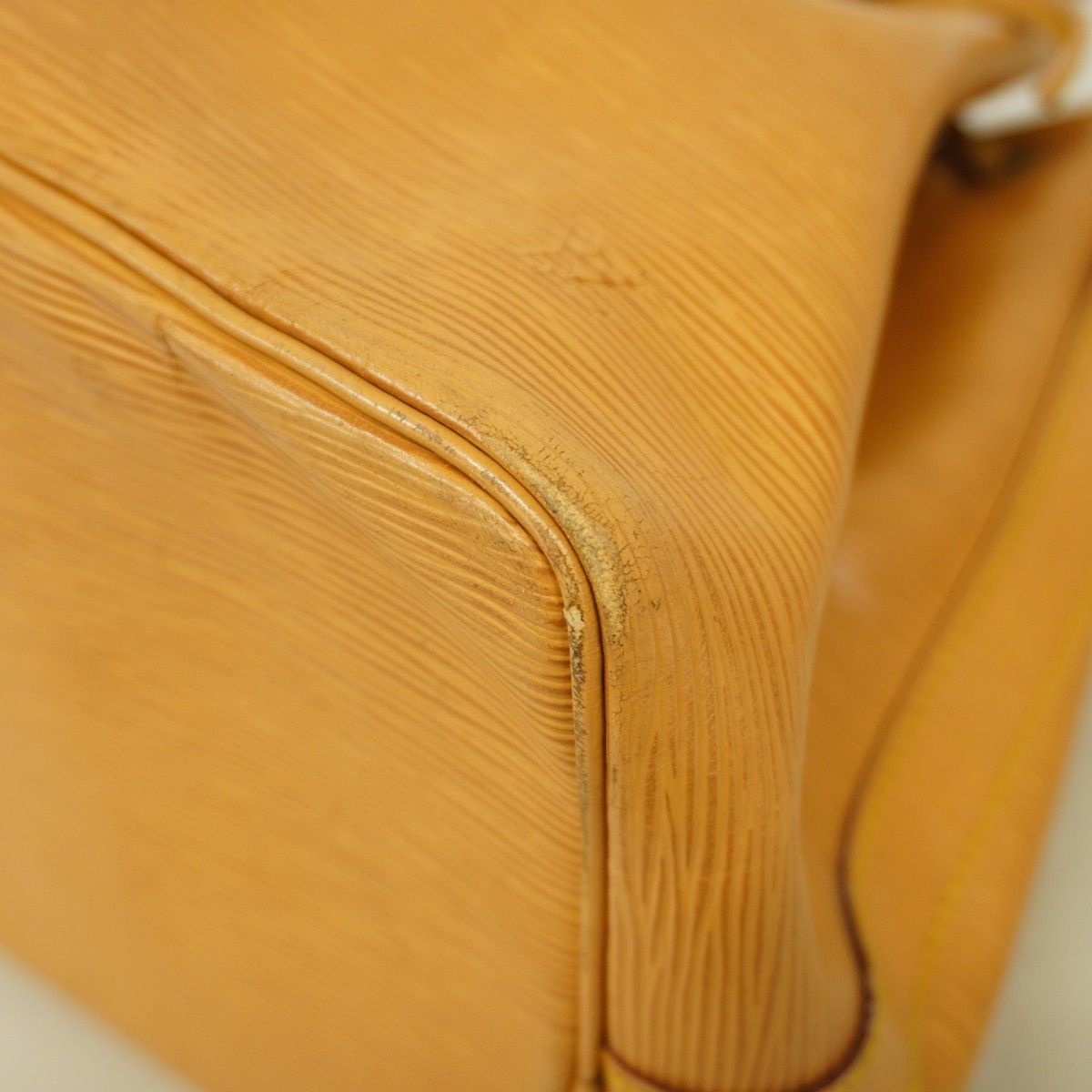 Louis Vuitton Shoulder Bag Epi Petit Noe Winnipeg Beige