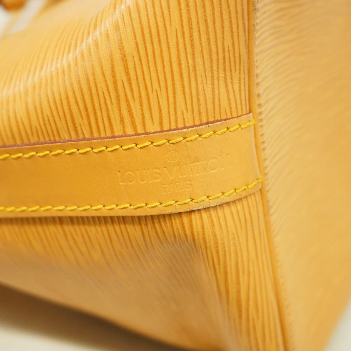 Louis Vuitton Shoulder Bag Epi Petit Noe Winnipeg Beige