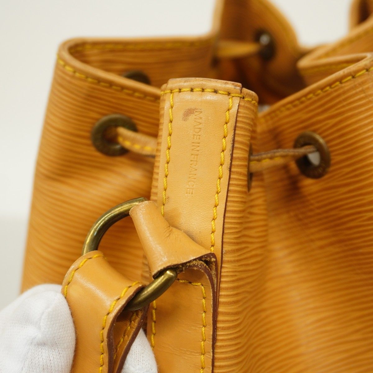 Louis Vuitton Shoulder Bag Epi Petit Noe Winnipeg Beige