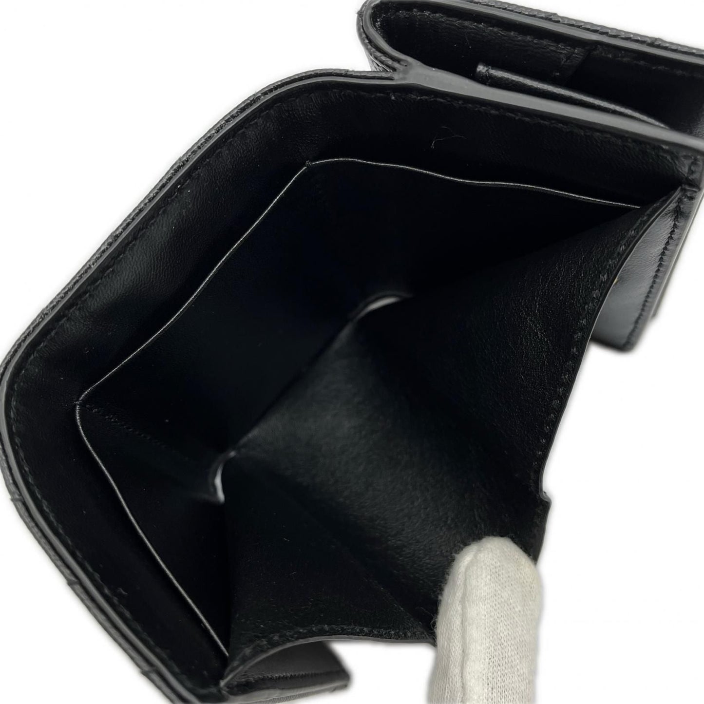 Saint Laurent Yves Wallet Black