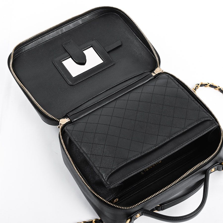 Chanel Handbag CC Filigree Vanity Bag
