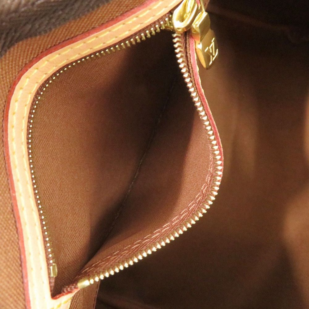 Louis Vuitton Speedy 25 Monogram Handbag