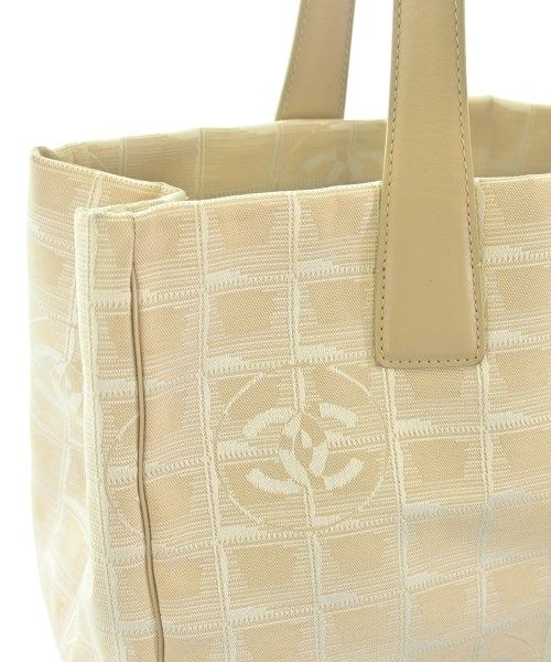 Chanel Tote Beige