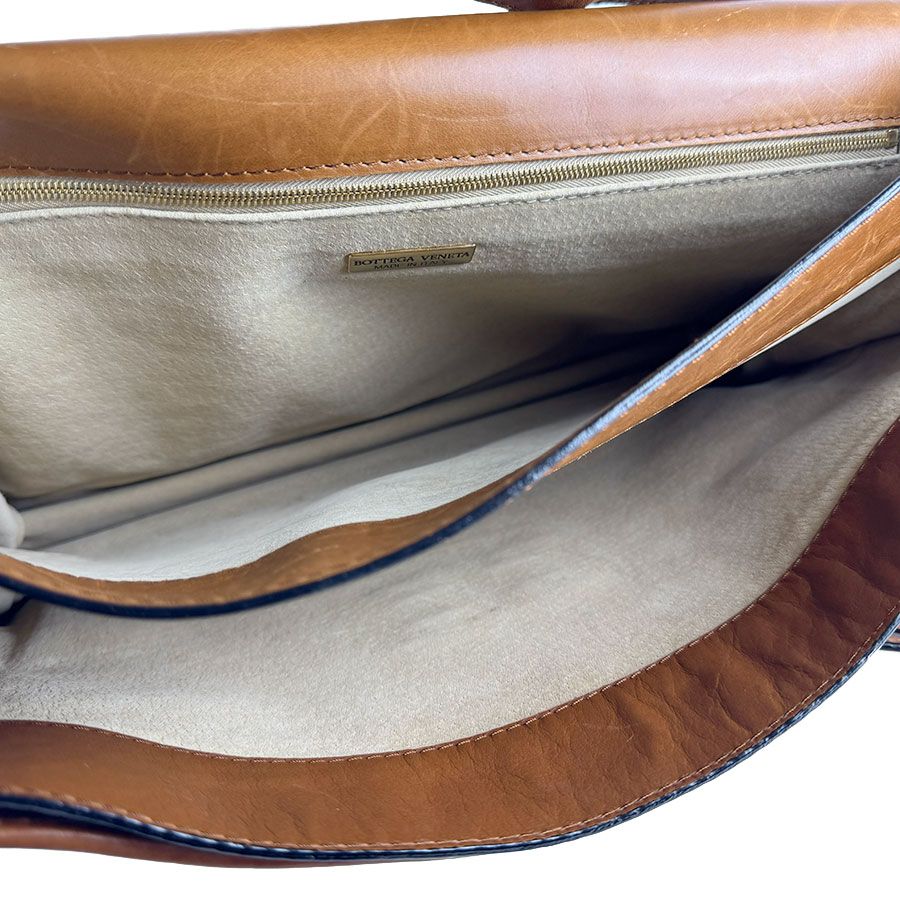 Bottega Veneta Business Shoulder Bag Intrecciato