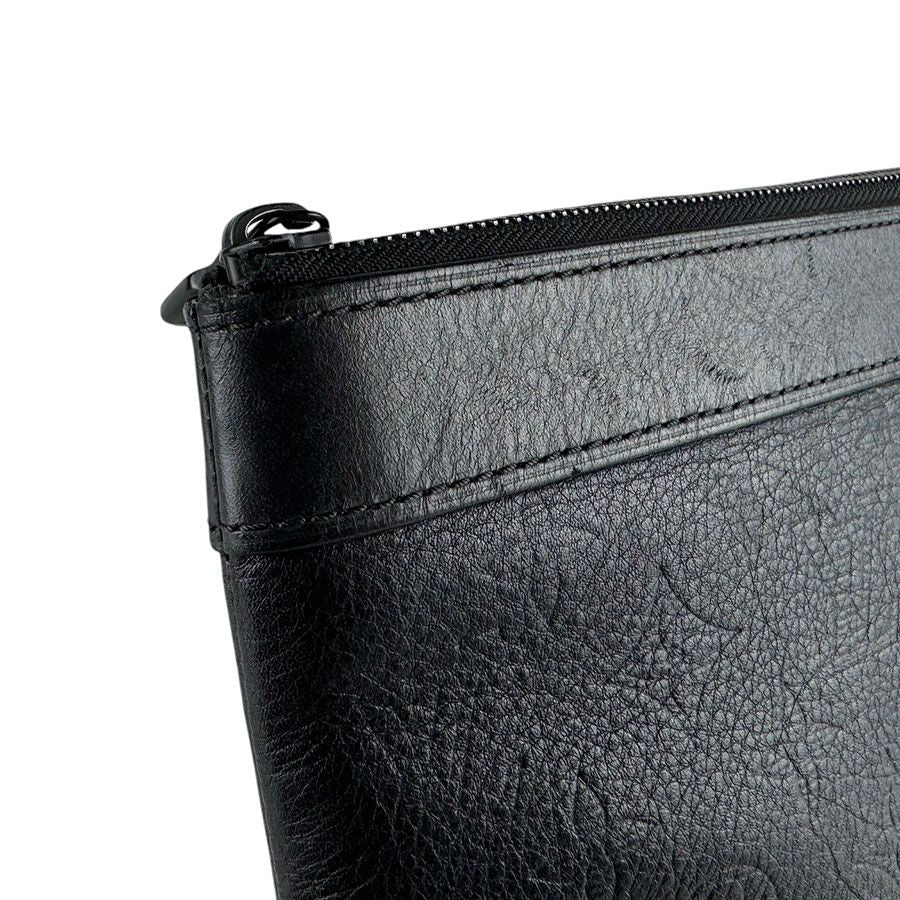 Louis Vuitton Clutch Monogram Shadow Pochette Discovery