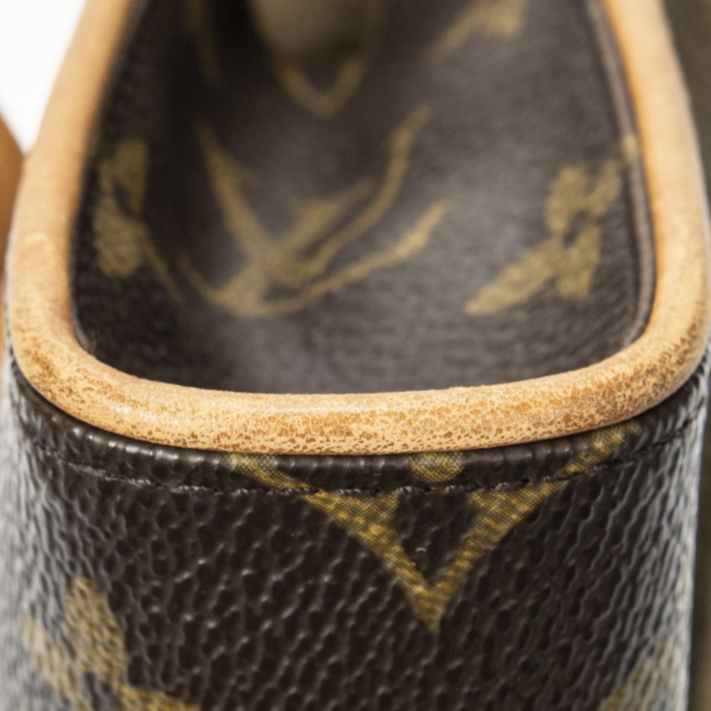 Louis Vuitton Pochette Florentine Brown Monogram Canvas Handbag