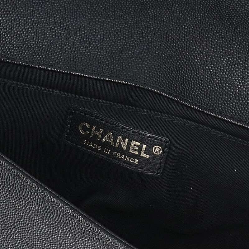 Chanel 25 Caviar Leather Chain Shoulder Bag 25