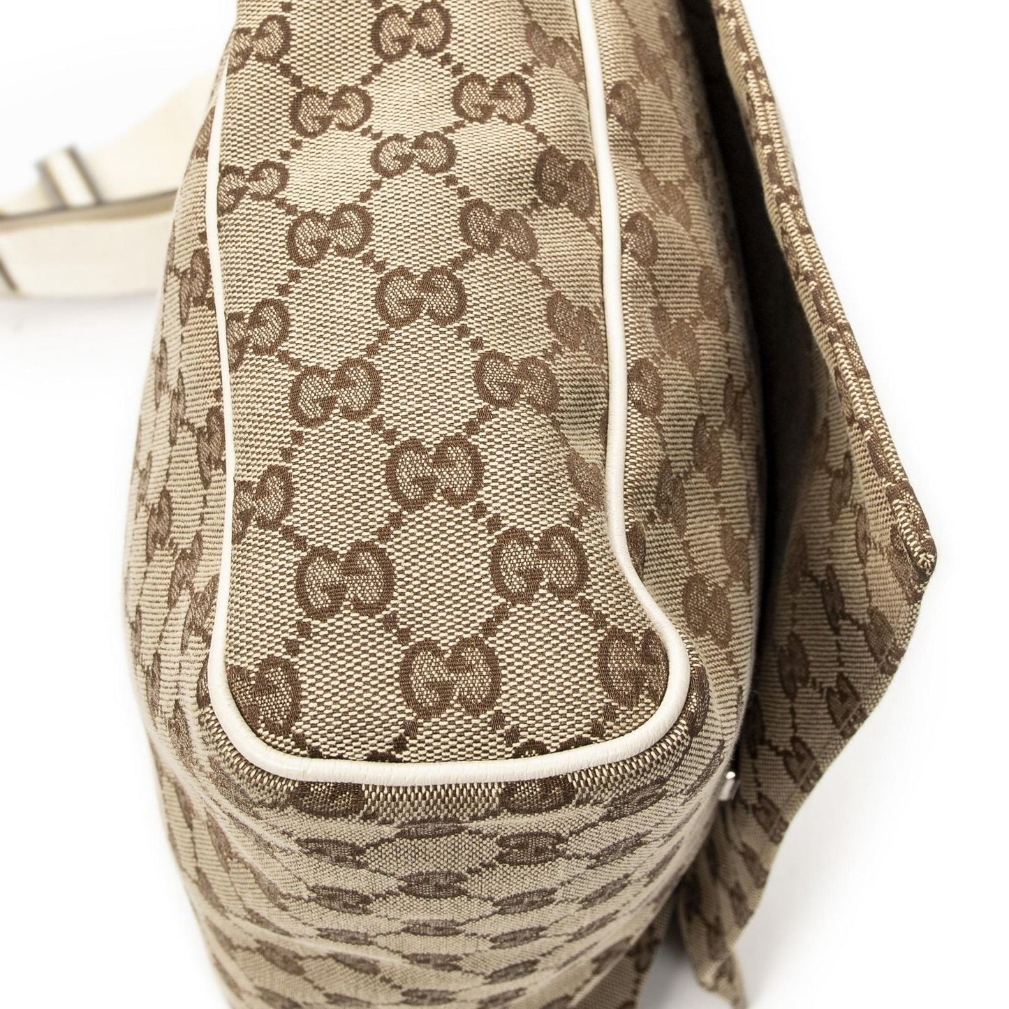 Gucci Flap Messenger Ivory Beige GG Canvas
