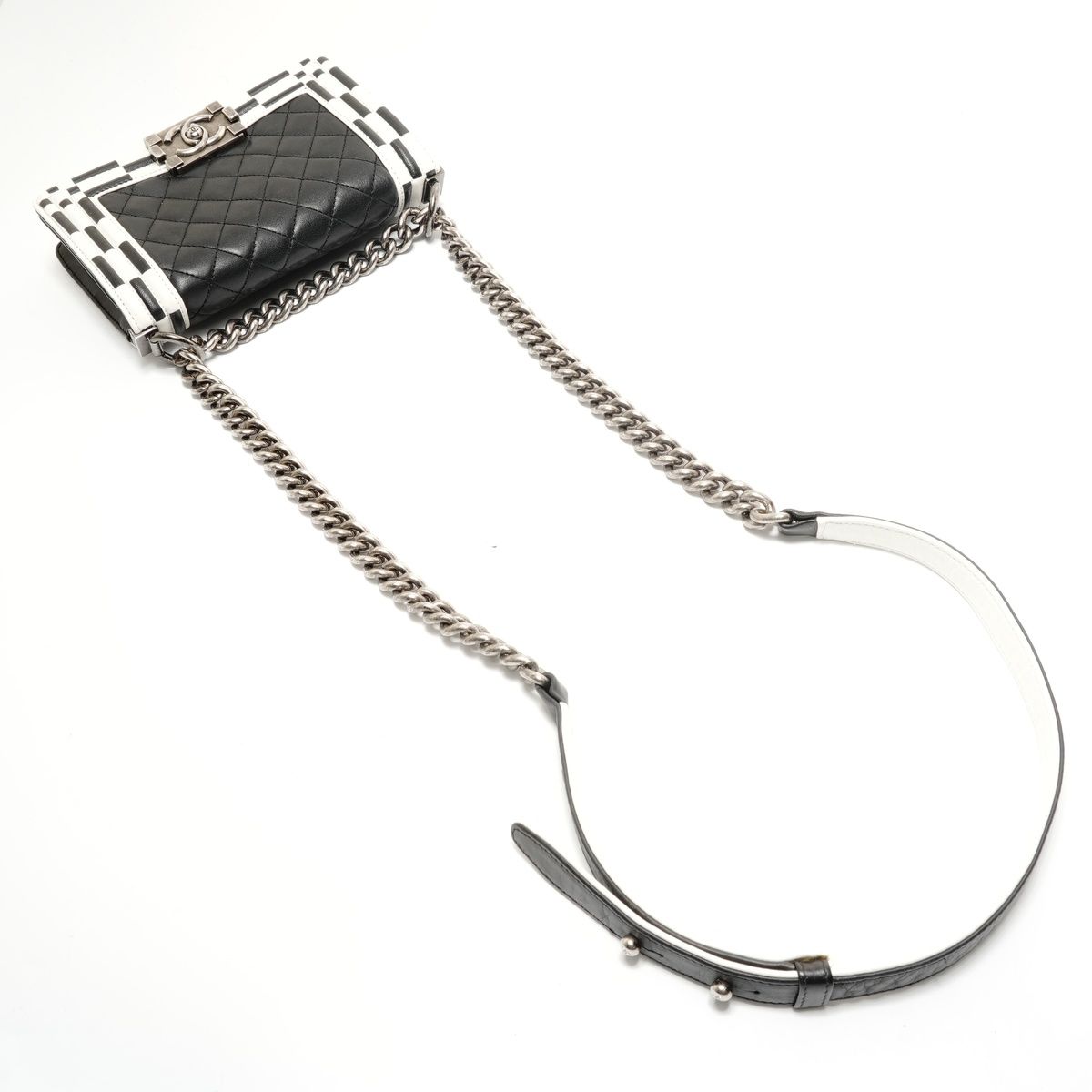 Chanel Shoulder Bag Boy No 19