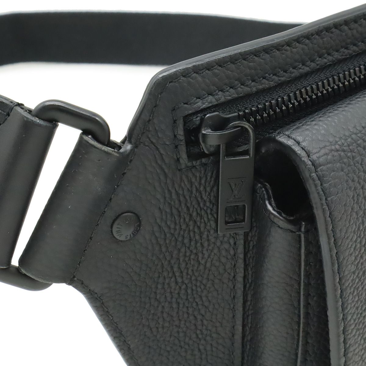 Louis Vuitton LV Aerogram Takeoff Sling Bum Bag Noir Black