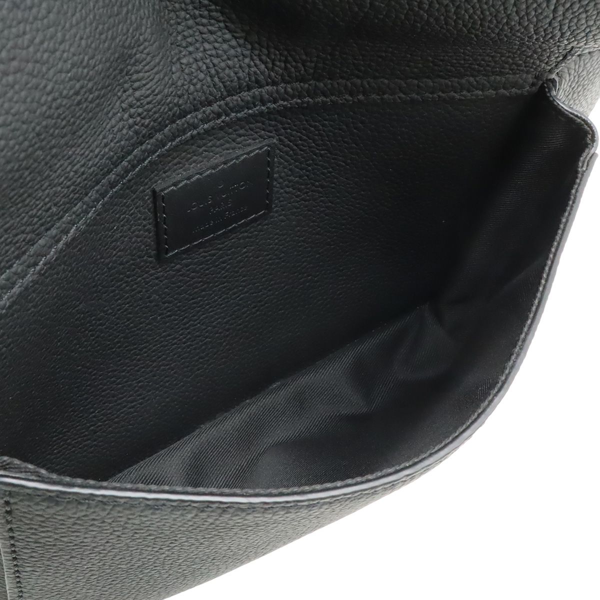 Louis Vuitton LV Aerogram Takeoff Sling Bum Bag Noir Black