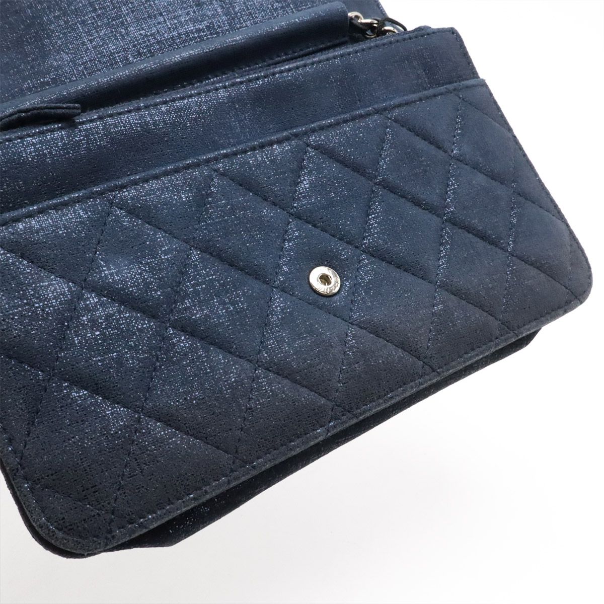 Chanel Quilted Chain Wallet Shoulder Bag Pochette Crossbody Sparkle Leather