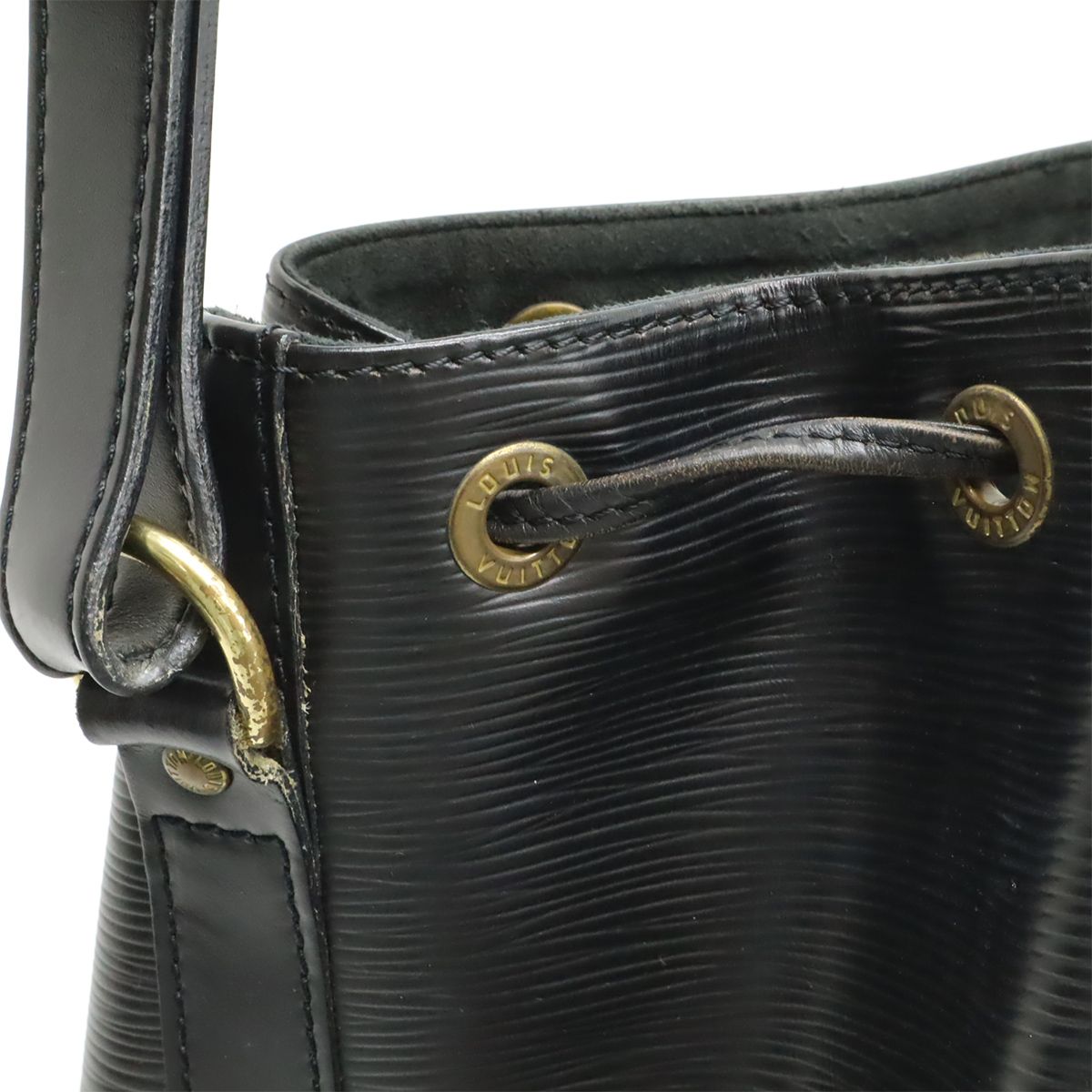 Louis Vuitton Epi Petit Noir Shoulder Bag Drawstring Black