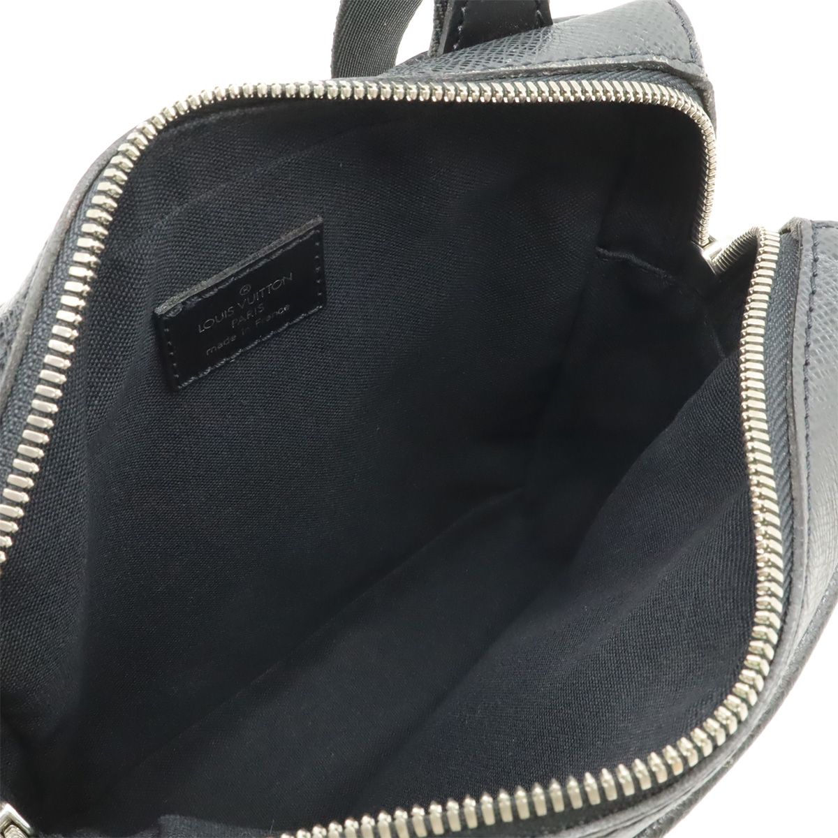 Louis Vuitton Taiga Sayan Shoulder Bag Crossbody Leather Canvas Ardoise Black