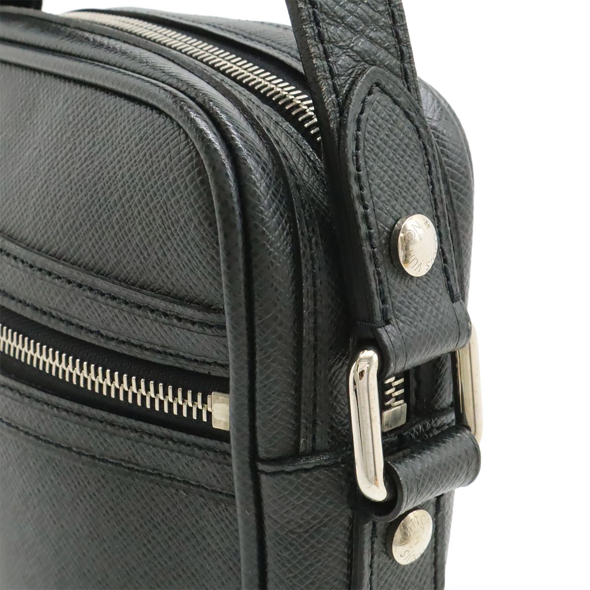 Louis Vuitton Taiga Dimitri Shoulder Bag Crossbody Leather Ardoise Black Silver