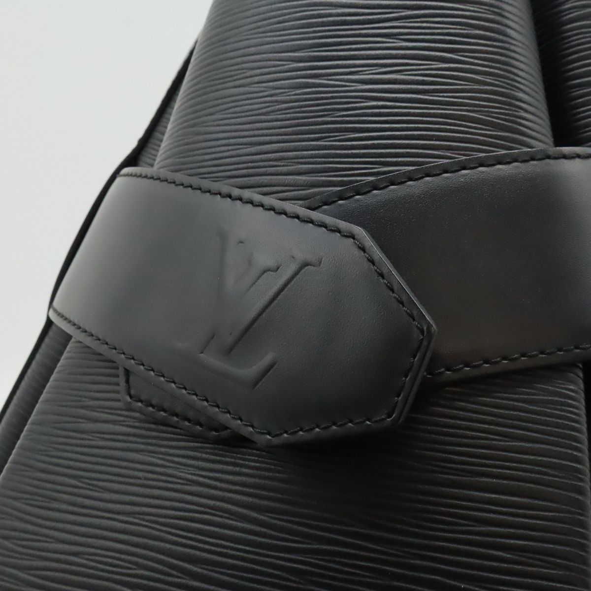 Louis Vuitton Epi Sac Depot PM Shoulder Bag Leather Noir Black