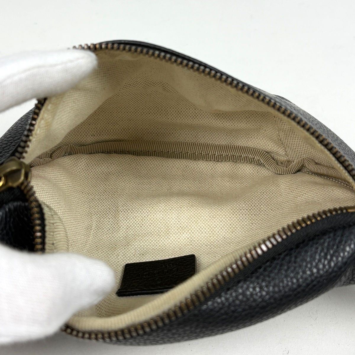 Gucci Logo Waist Bag Leather Black