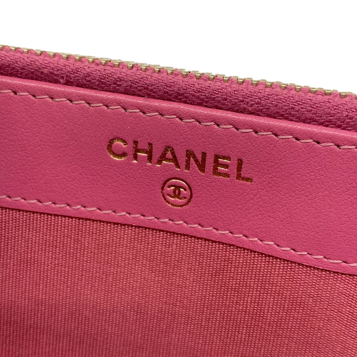 Chanel Wallet Quilted Pink Chain Vintage Gold