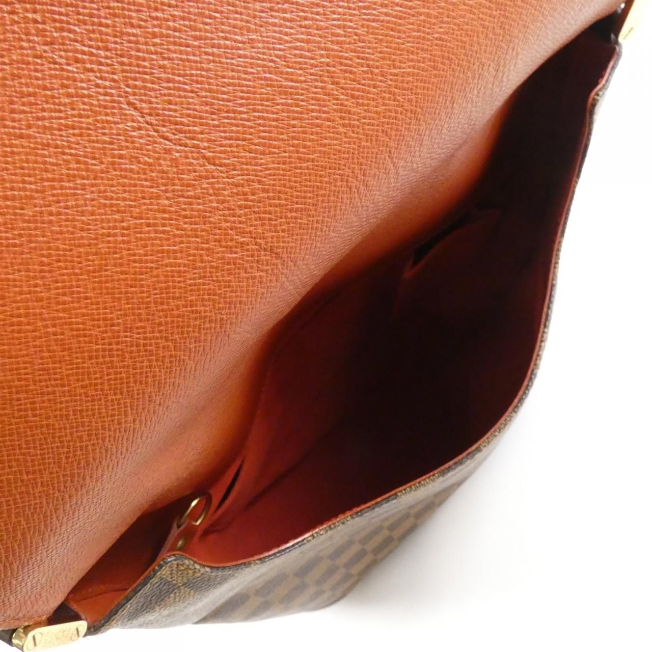 Louis Vuitton Damier Musette Shoulder Bag