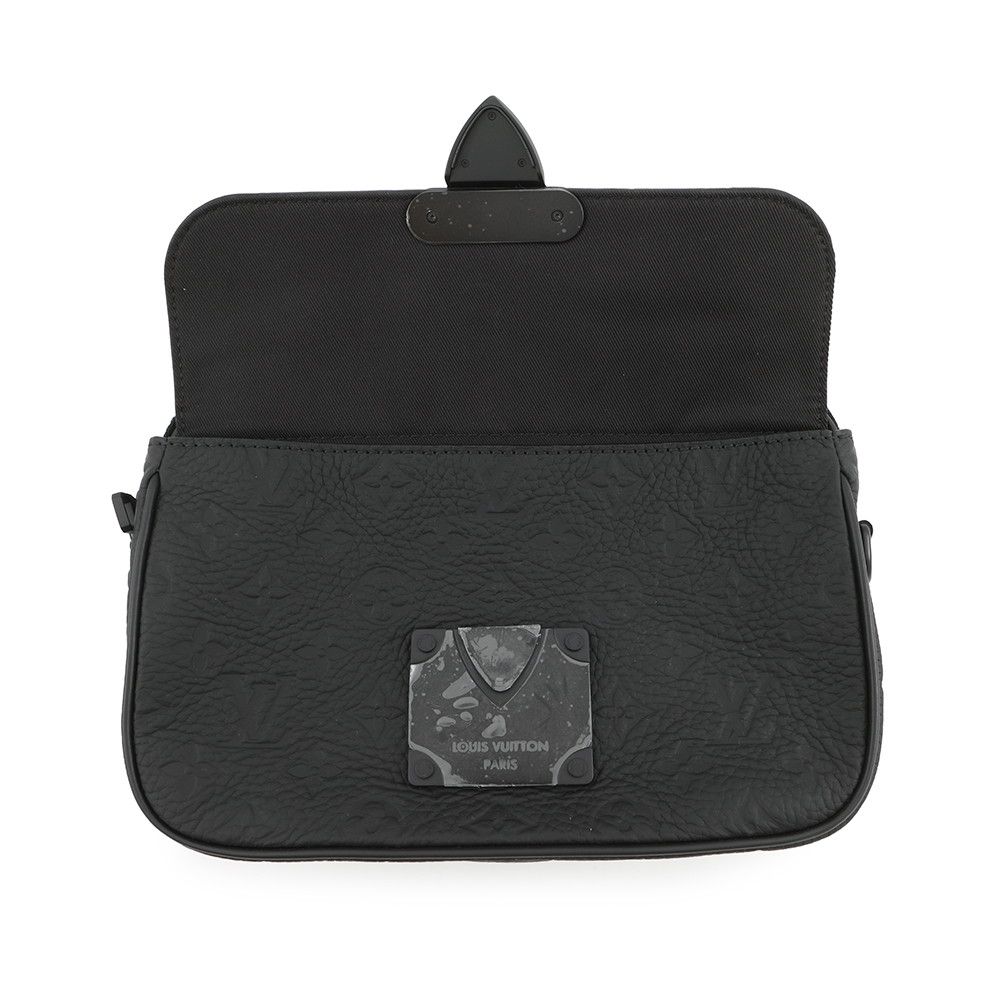 Louis Vuitton Shoulder Bag Monogram Taurillon S Lock Messenger Black