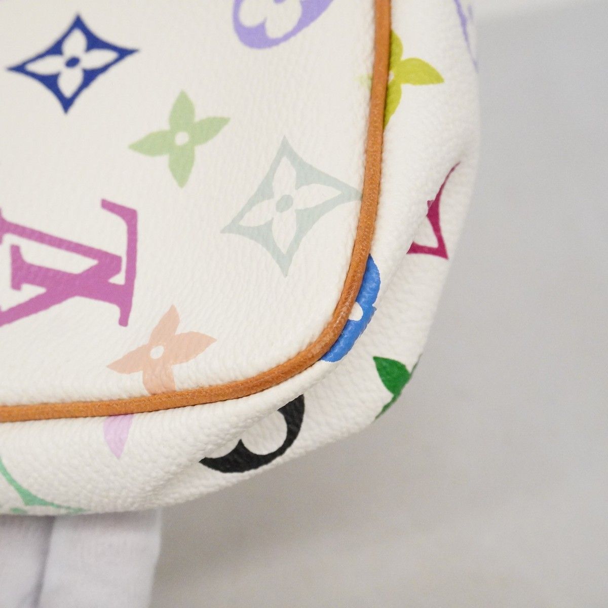 Louis Vuitton Pouch Monogram Multicolor Pochette Blanc