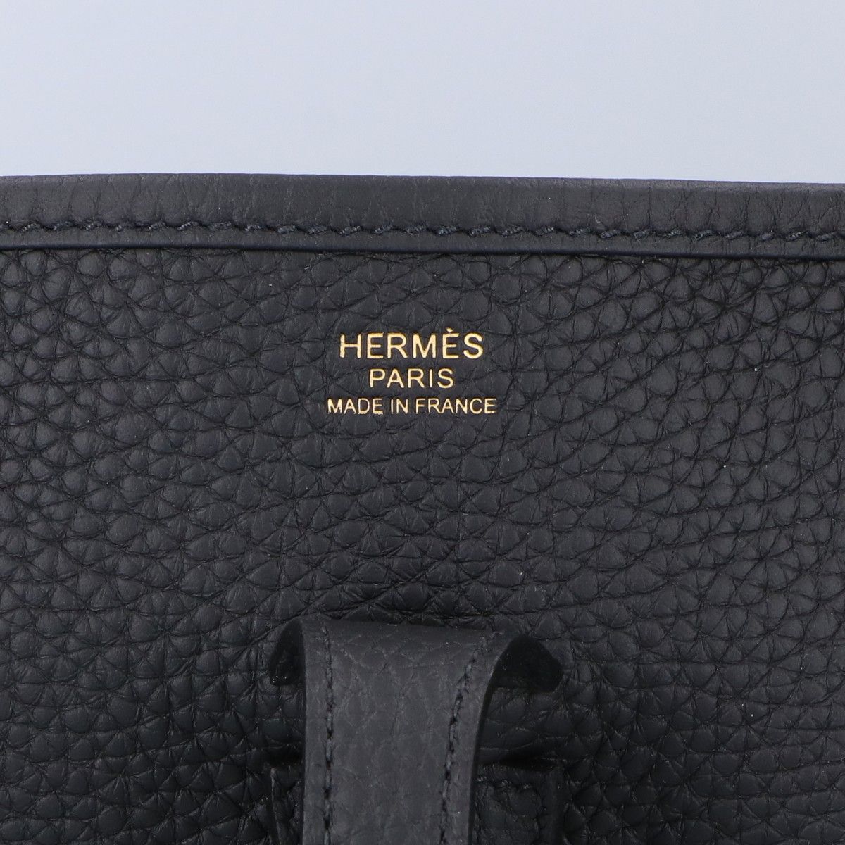 Hermes Taurillon Clemence Gold Evelyne III Trois 29 PM Shoulder Bag