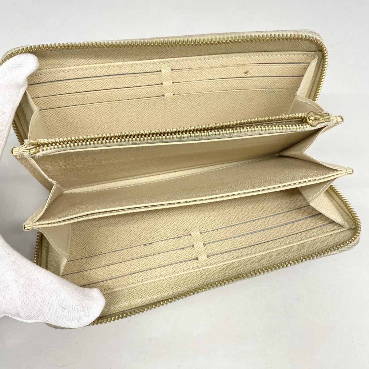 Louis Vuitton Wallet Damier Azur Zippy White