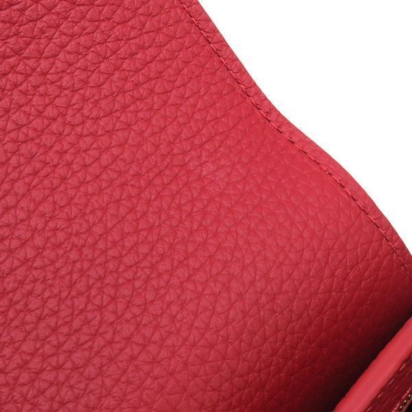 Louis Vuitton Capucines BB Messenger Bag