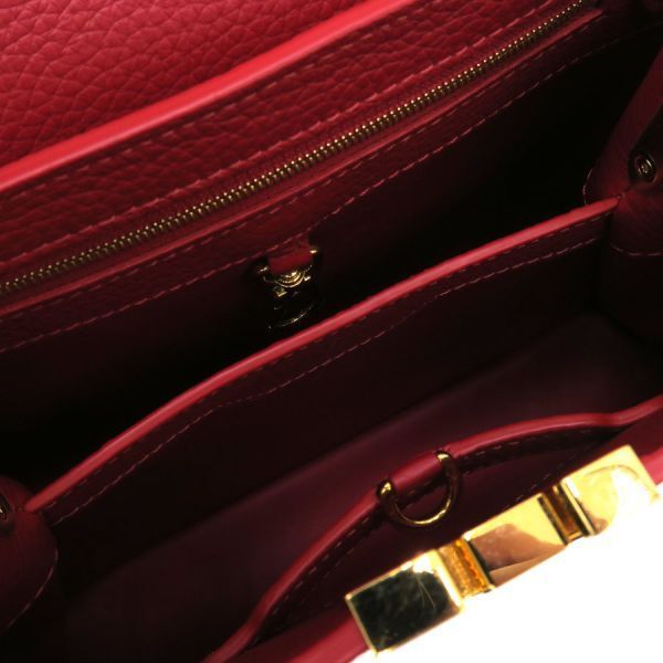 Louis Vuitton Capucines BB Messenger Bag