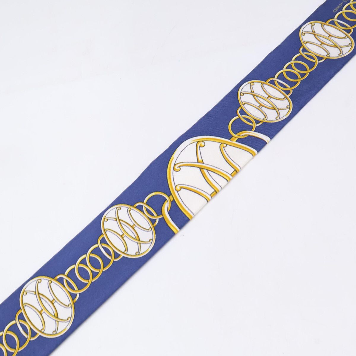 Hermes Lift Profile Silk Twilly Scarf