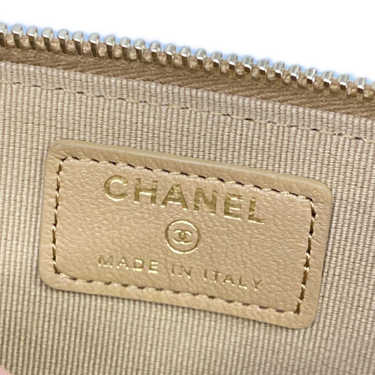 Chanel Coin Case Classic Zip Purse Quilted Beige Gold Zip Around Lambskin