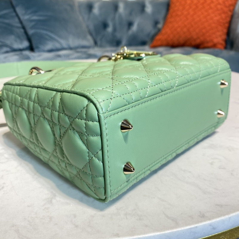 Luxurious Totes - Latest - 6319