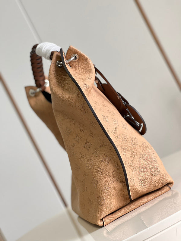 LOV - Luxurious Totes - 1879