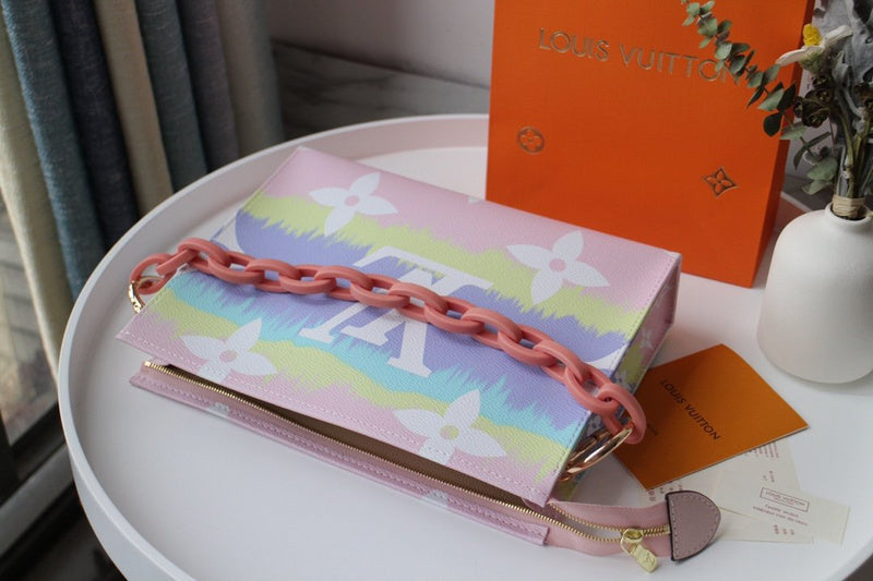 LOV - Luxurious Totes - 2655