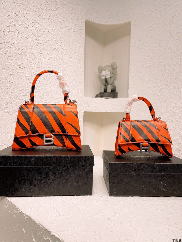Luxurious Totes - BGA2 Bags - 152