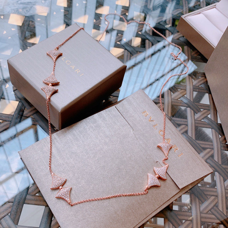 Luxurious Totes - Latest - 4957