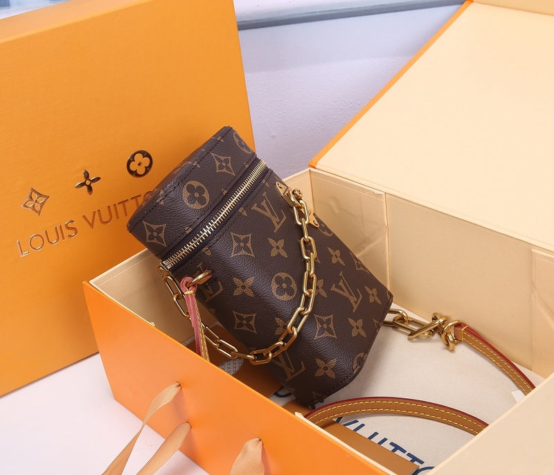 LOV - Luxurious Totes - 2661