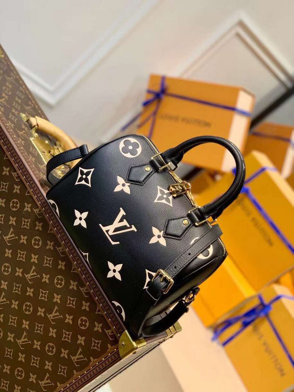 LOV - Luxurious Totes - 2313