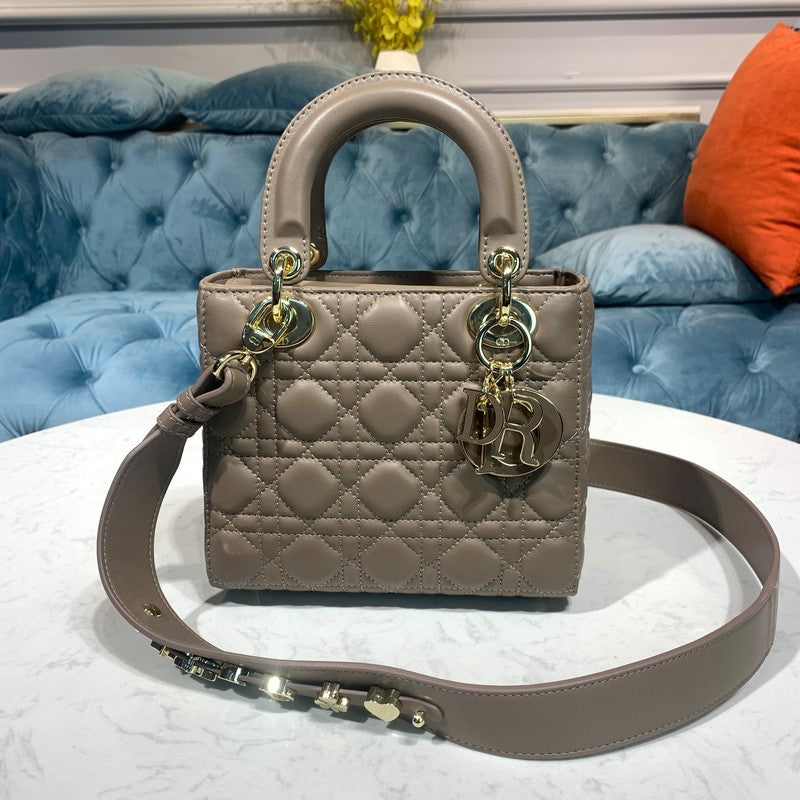 Luxurious Totes - Latest - 6332