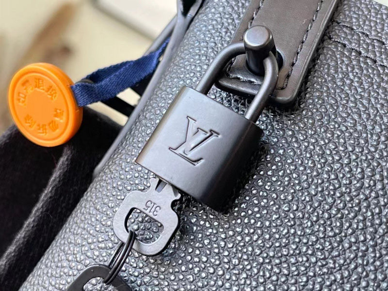 LOV - Luxurious Totes - 1748