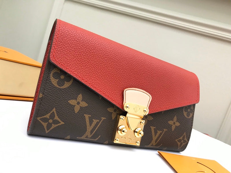 Luxurious Totes - Latest - 674