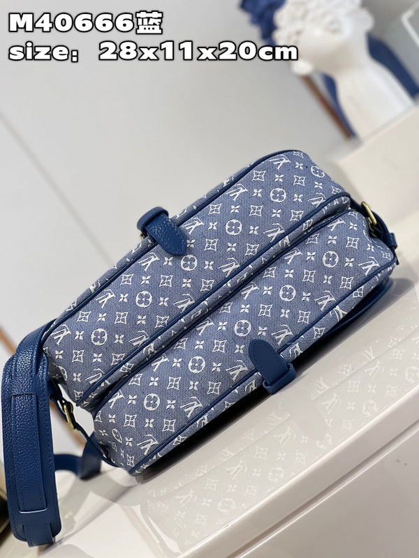 LOV - Luxurious Totes - 763