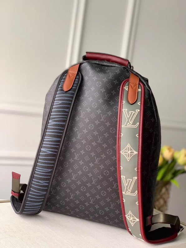 LOV - Luxurious Totes - 1871
