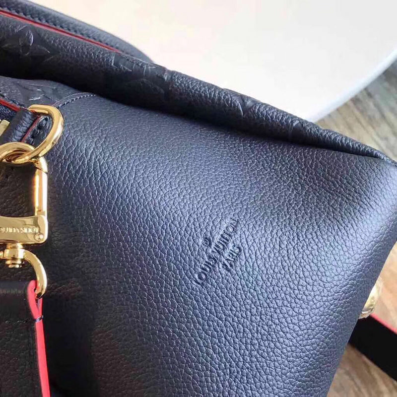 LOV - Luxurious Totes - 2391